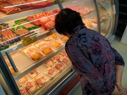 Yêu cầu các địa phương kiểm soát giá bán thịt lợn hơi