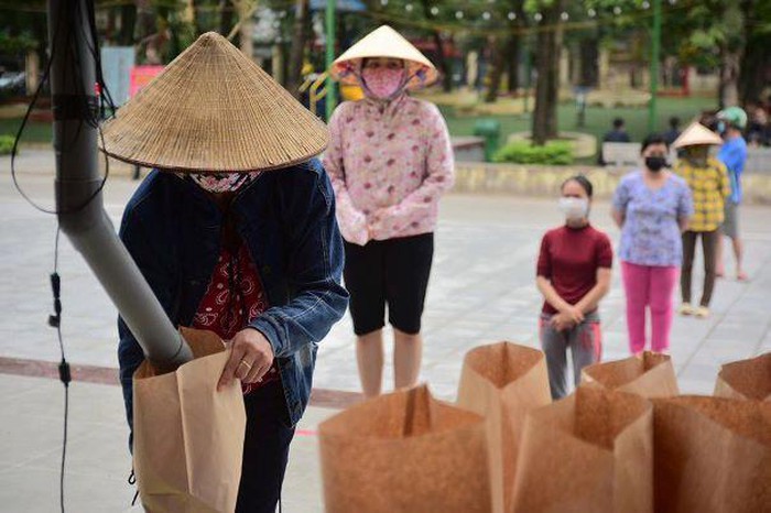 Hà Nội có cây ATM gạo nghĩa tình thứ hai trong mùa dịch Covid-19