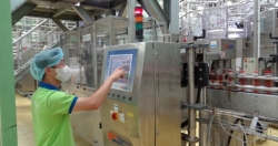 Khám phá công nghệ sản xuất 48.000 chai Trà Dr Thanh mỗi giờ