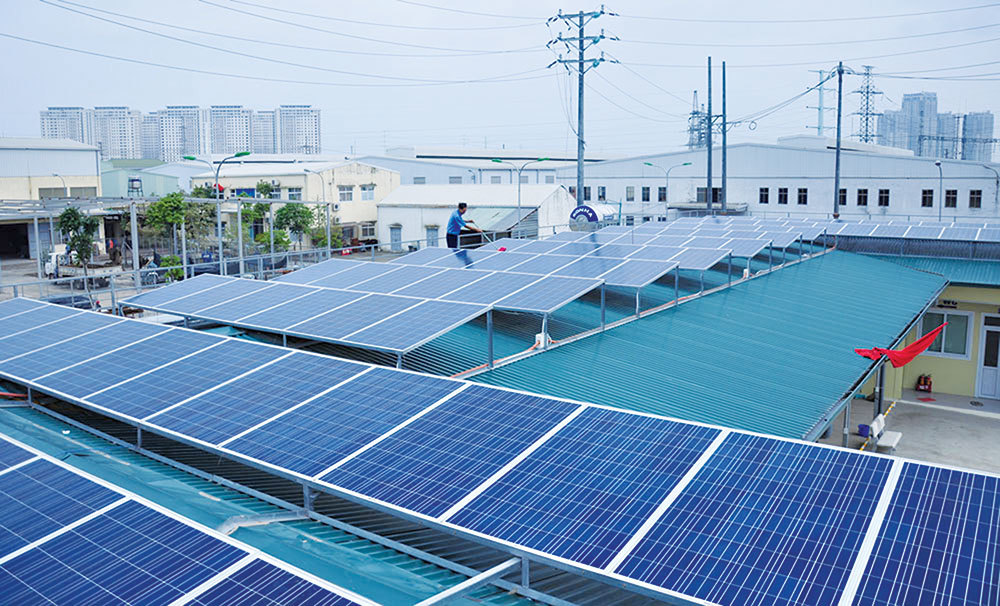 Hỗ trợ tiền mặt cho khách hàng tại Hà Nội khi lắp điện mặt trời áp mái