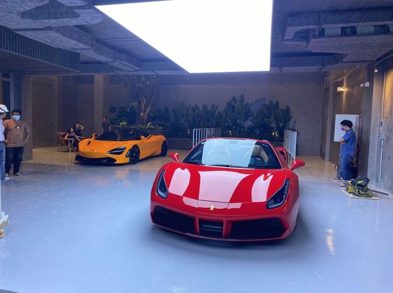 Ferrari 488 Spider màu đỏ tuyệt đẹp