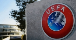 UEFA xem xét phương án hủy bỏ kết quả mùa giải tại châu Âu