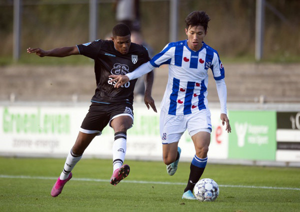 Giải VĐQG Hà Lan bị hủy, Văn Hậu tương lai “mờ mịt” tại SC Heerenveen