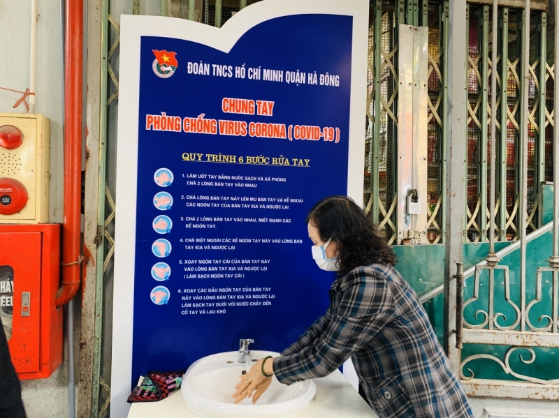 Trạm rửa tay dã chiến là công trình ý nghĩa của tuổi trẻ quận Hà Đông