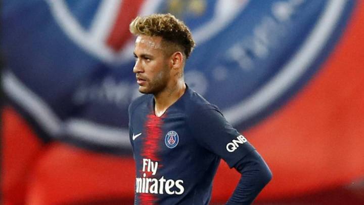 Neymar và các đồng đội dù đang bỏ xa đội xếp thứ 2, nhưng chưa chắc được nhận cúp vô địch.