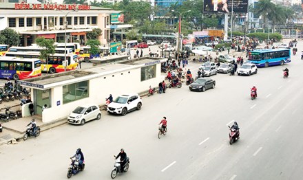 Sau 3 tháng Hà Nội sắp xếp luồng tuyến xe khách theo quy hoạch: Xóa xe xuyên tâm, gỡ ùn tắc