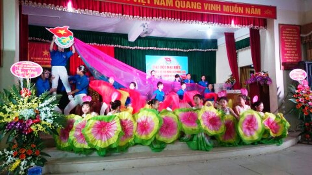 Đồng chí Phùng Thành Vinh được bầu làm Bí thư Đoàn xã Phú Đông