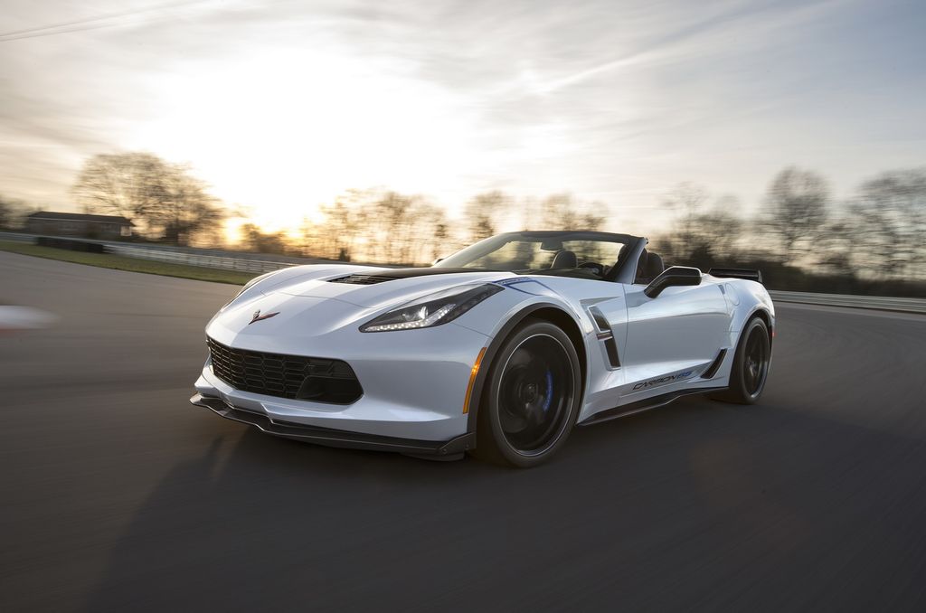 Chevrolet Corvette Carbon 65 có giá khởi điểm từ 1,85 tỷ VNĐ