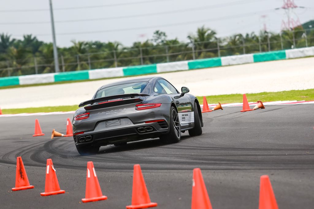 Porsche Driving Experience ra mắt tại Sepang, Maylaysia