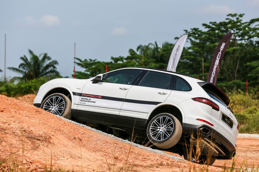 Porsche Driving Experience ra mắt tại Sepang, Maylaysia