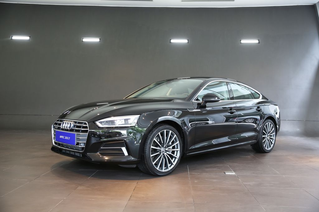 Chiêm ngưỡng Audi A5 Sportback mới vừa cập cảng Việt Nam