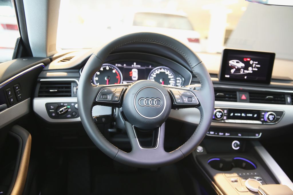 Chiêm ngưỡng Audi A5 Sportback mới vừa cập cảng Việt Nam