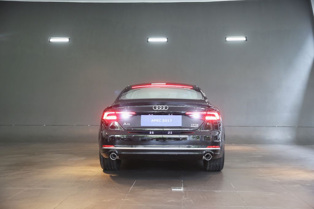 Chiêm ngưỡng Audi A5 Sportback mới vừa cập cảng Việt Nam