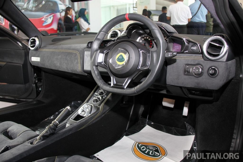 Lotus Evora Sport 410 mới cập bến Malaysia với giá 3,37 tỷ VNĐ