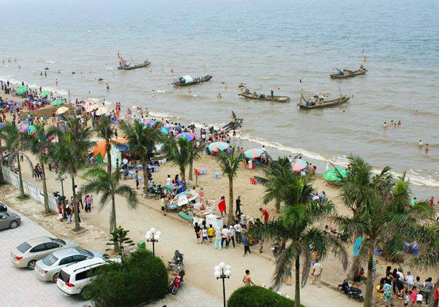 Đầu tư phát triển du lịch biển Hải Tiến (Thanh Hóa)