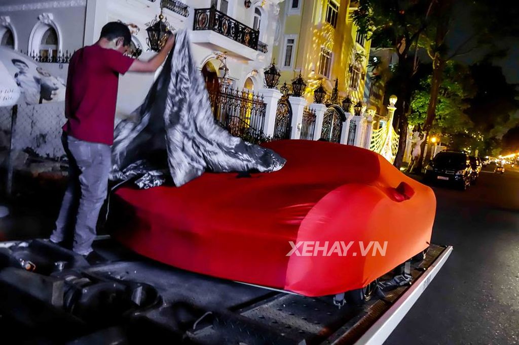 Siêu xe Ferrari 488 GTB thứ 2 đã tìm thấy chủ nhân ở Hà Nội