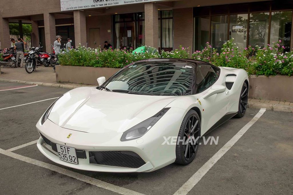 Siêu xe Ferrari 488 GTB thứ 2 đã tìm thấy chủ nhân ở Hà Nội