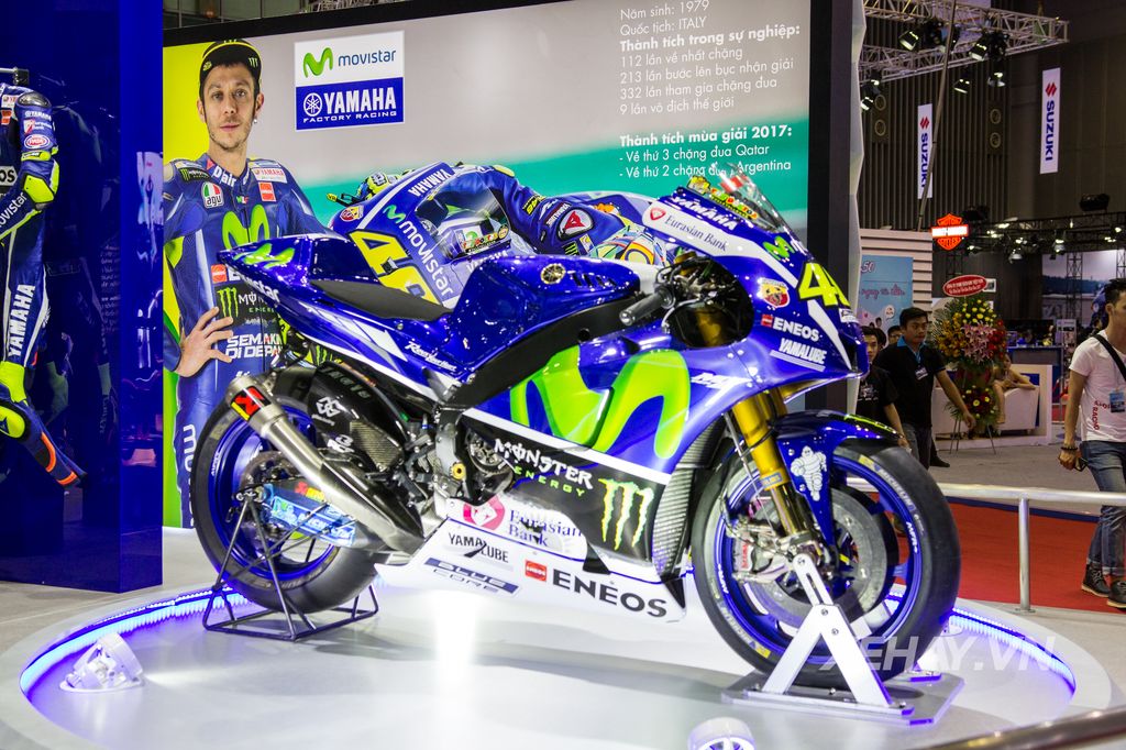 Ngôi sao Yamaha YZR-M1 kiêu hãnh trên sân khấu Triển lãm Mô tô, Xe máy Việt Nam 2017