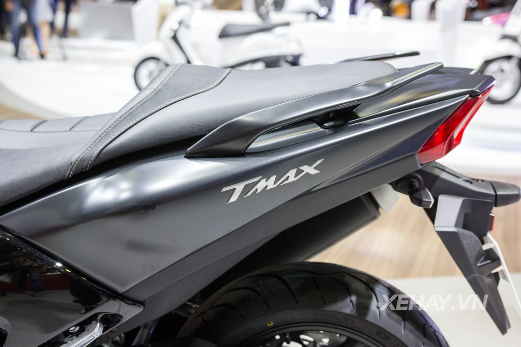 [VMCS 2017] Chi tiết mẫu maxi-scooter hiệu suất cao Yamaha T-MAX DX 2017