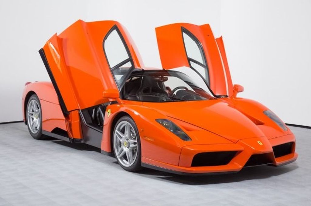 Ferrari Enzo 2003 Rosso Dino độc nhất được chào bán với giá 3,7 triệu đô