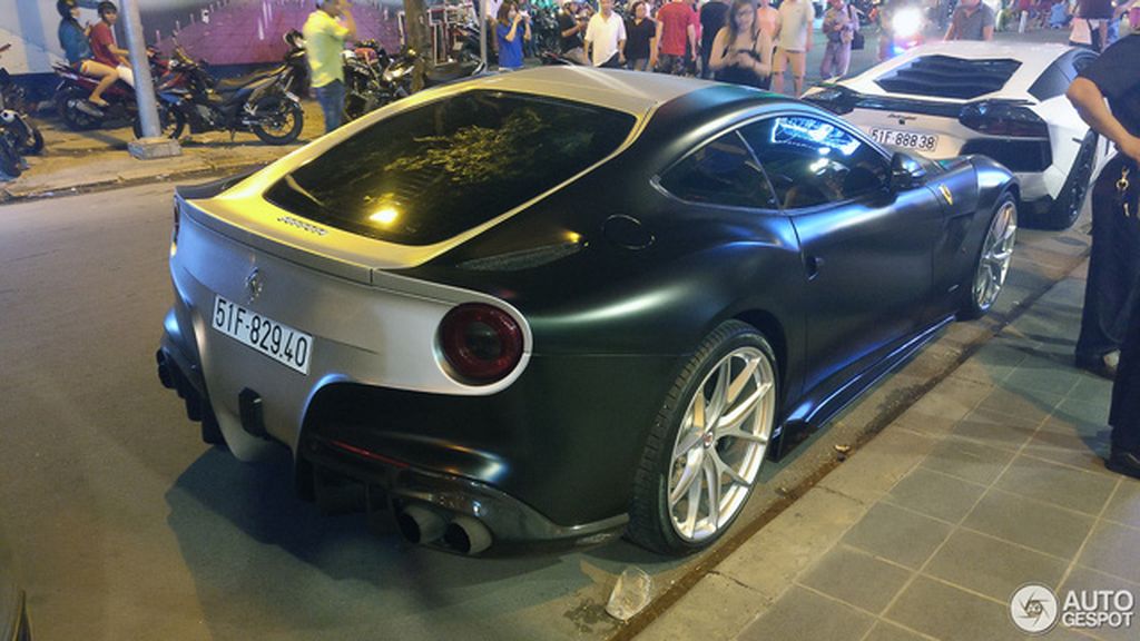 Siêu xe độ tiền tỷ Ferrari F12 Berlinetta của Cường Đô La bất ngờ lên báo nước ngoài