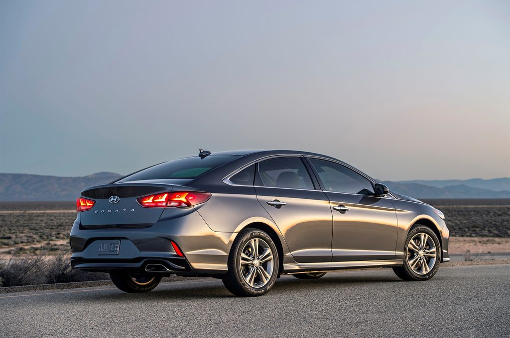 Hyundai Sonata 2018 liệu có thể tạo nên đột phá như thế hệ thứ sáu ?