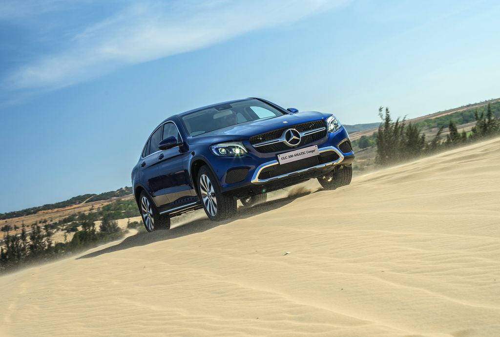 Mercedes-Benz GLC 300 4MATIC Coupe ra mắt khách hàng Việt, giá 2,899 tỷ đồng