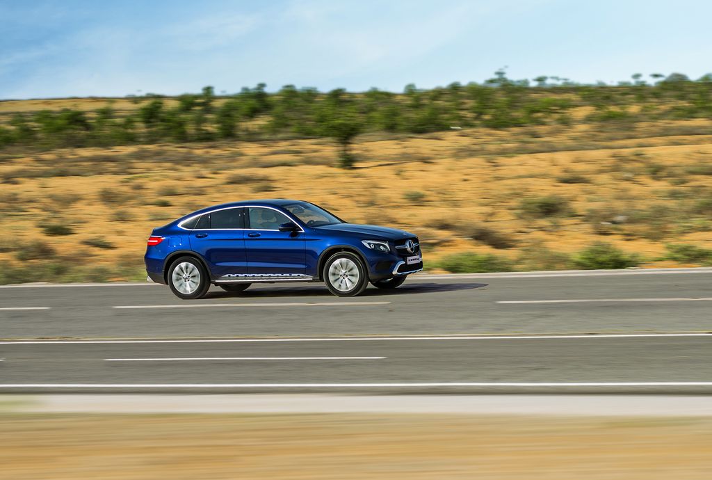 Mercedes-Benz GLC 300 4MATIC Coupe ra mắt khách hàng Việt, giá 2,899 tỷ đồng