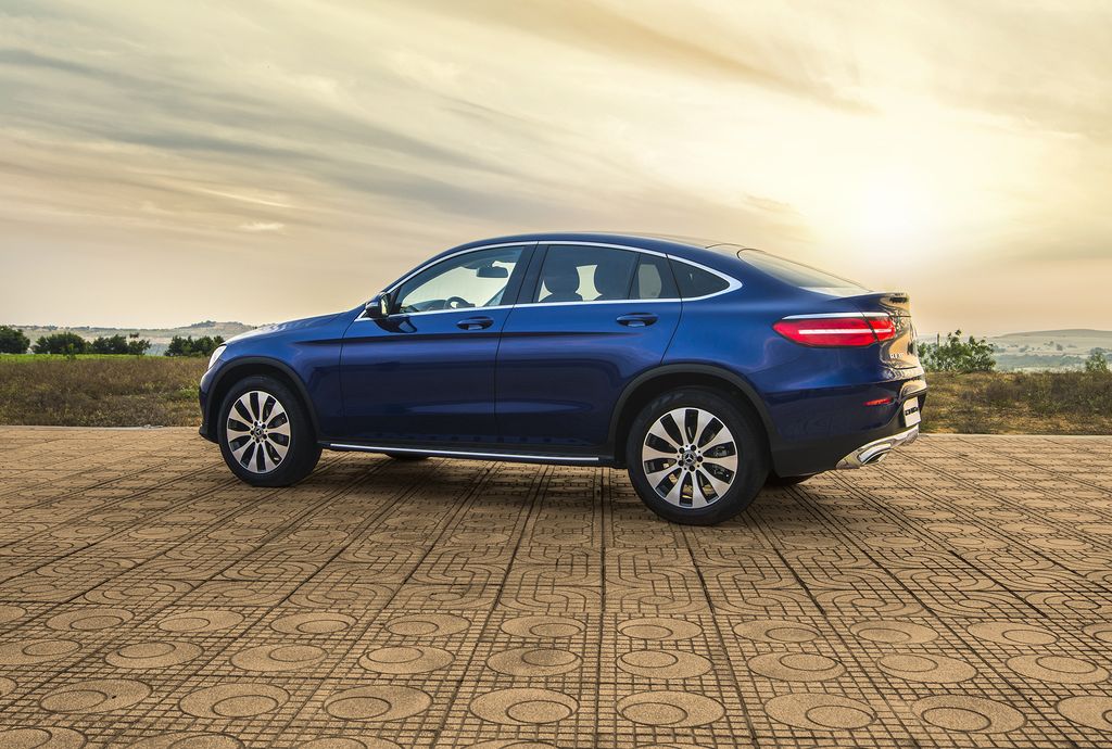 Mercedes-Benz GLC 300 4MATIC Coupe ra mắt khách hàng Việt, giá 2,899 tỷ đồng