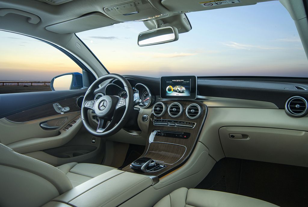 Mercedes-Benz GLC 300 4MATIC Coupe ra mắt khách hàng Việt, giá 2,899 tỷ đồng