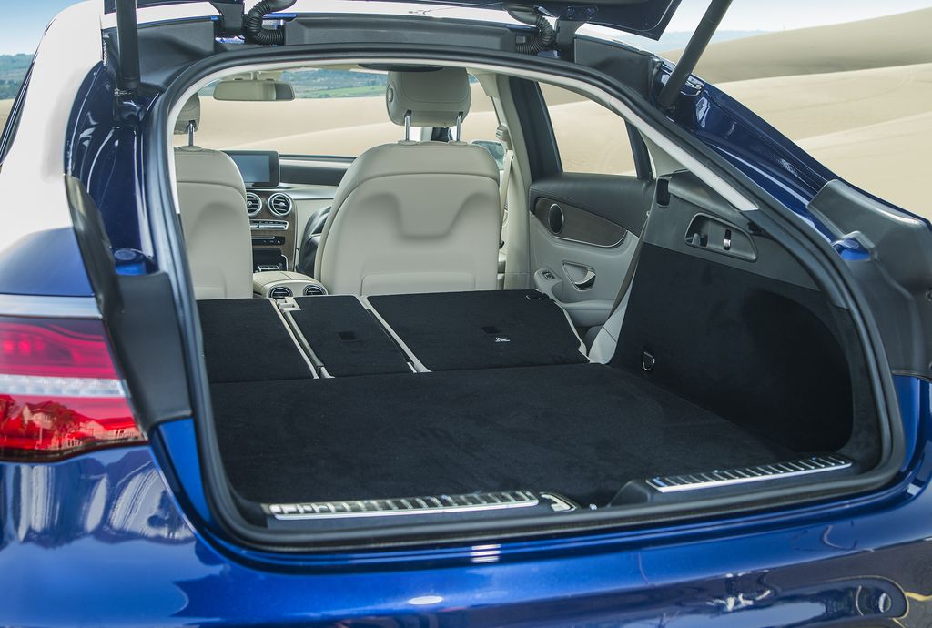 Mercedes-Benz GLC 300 4MATIC Coupe ra mắt khách hàng Việt, giá 2,899 tỷ đồng