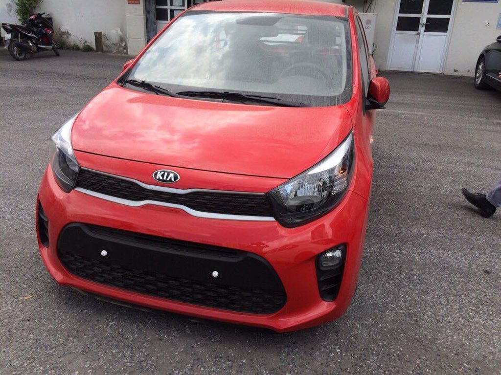 Kia Morning Van 2017 đầu tiên 