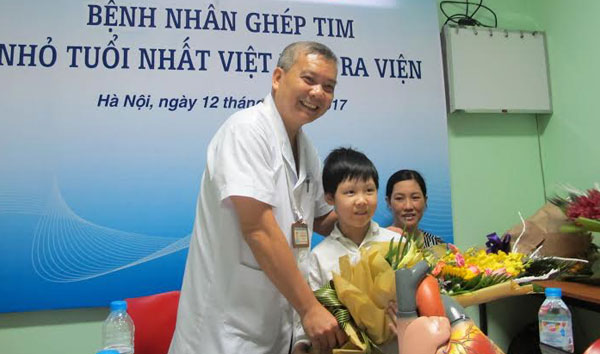 Bệnh nhân ghép tim nhỏ tuổi nhất Việt Nam đã xuất viện