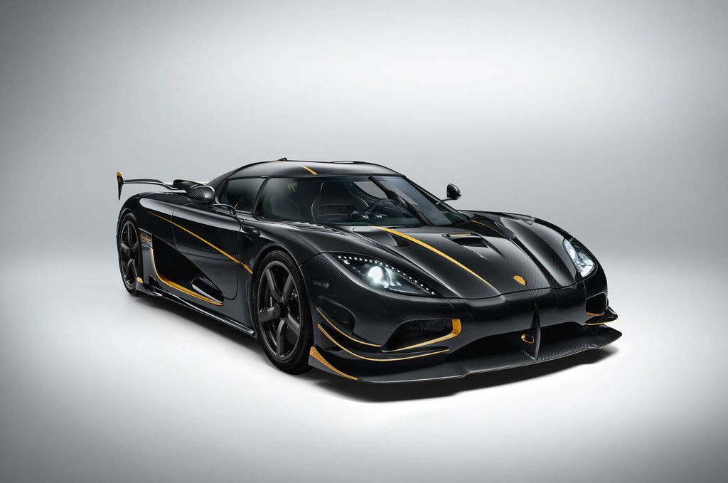 Koenigsegg Agera RS tan nát trong khi lái thử tại Thuỵ Điển