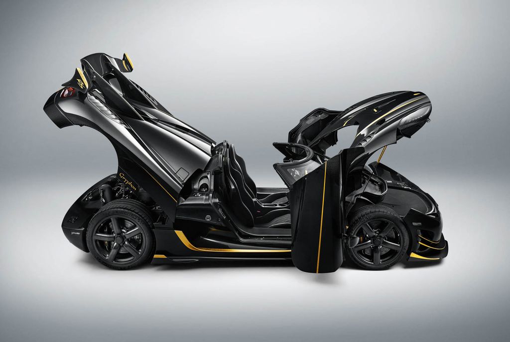 Koenigsegg Agera RS tan nát trong khi lái thử tại Thuỵ Điển