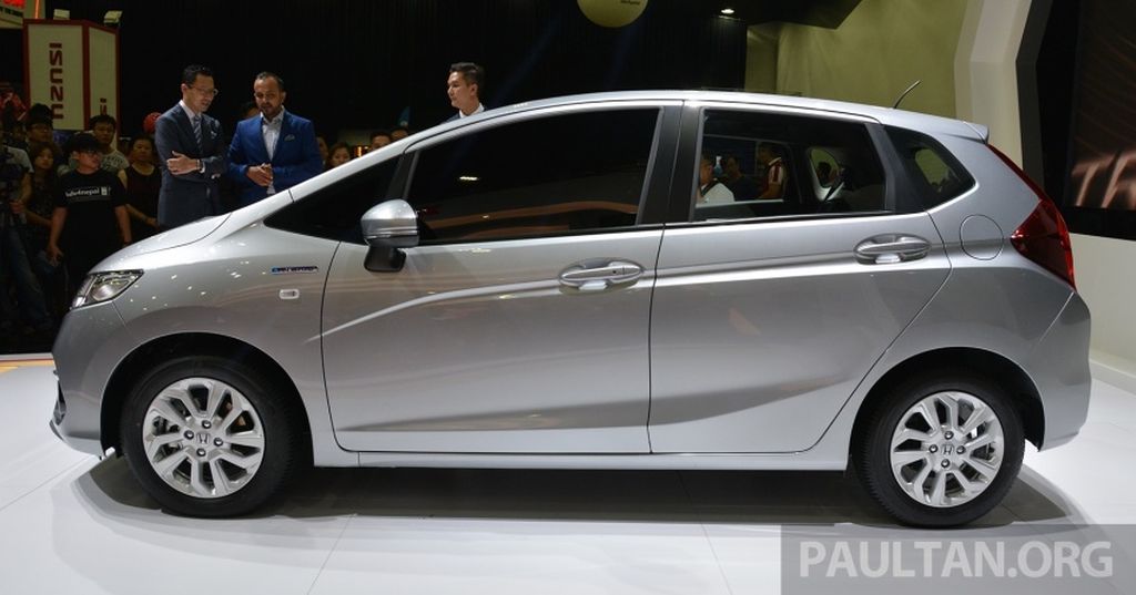 Honda Jazz facelift mới với động cơ hybrid 1,5 lít sẽ được bán sẵn tại Malaysia từ tháng 8/2017