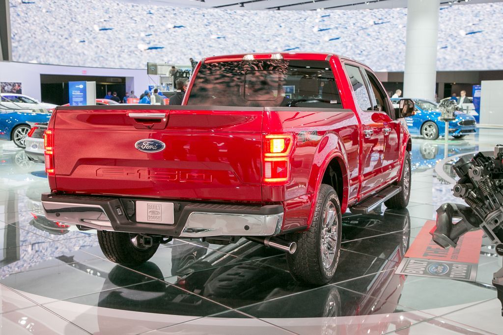 Ford F-150 2018 nâng cấp và cải tiến hơn phiên bản 2017 rất nhiều
