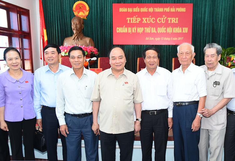 Thủ tướng: Phải coi nhiệm vụ phục vụ nhân dân là quan trọng nhất