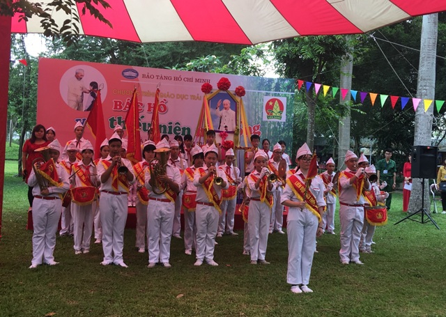 Giáo dục trải nghiệm “Bác Hồ với thiếu niên nhi đồng”