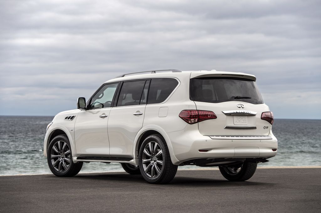 Infiniti QX80 Signature Edition 2017 chính thức mở bán với giá từ 1,55 tỷ VNĐ