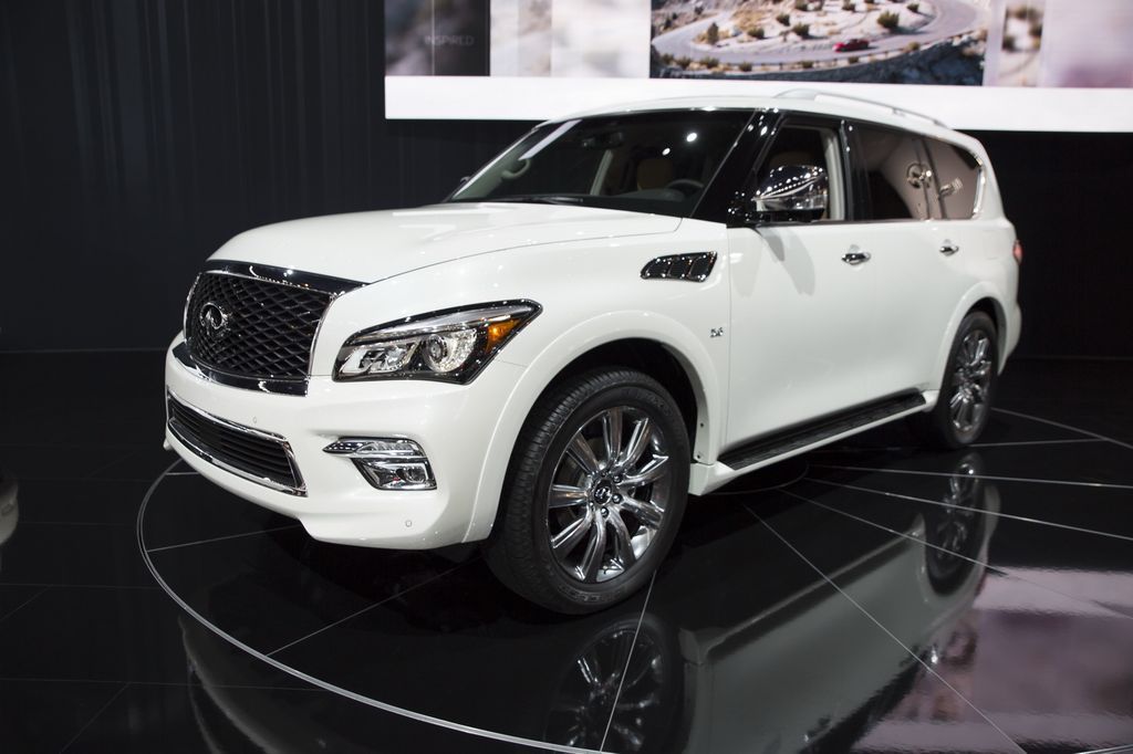 Infiniti QX80 Signature Edition 2017 chính thức mở bán với giá từ 1,55 tỷ VNĐ
