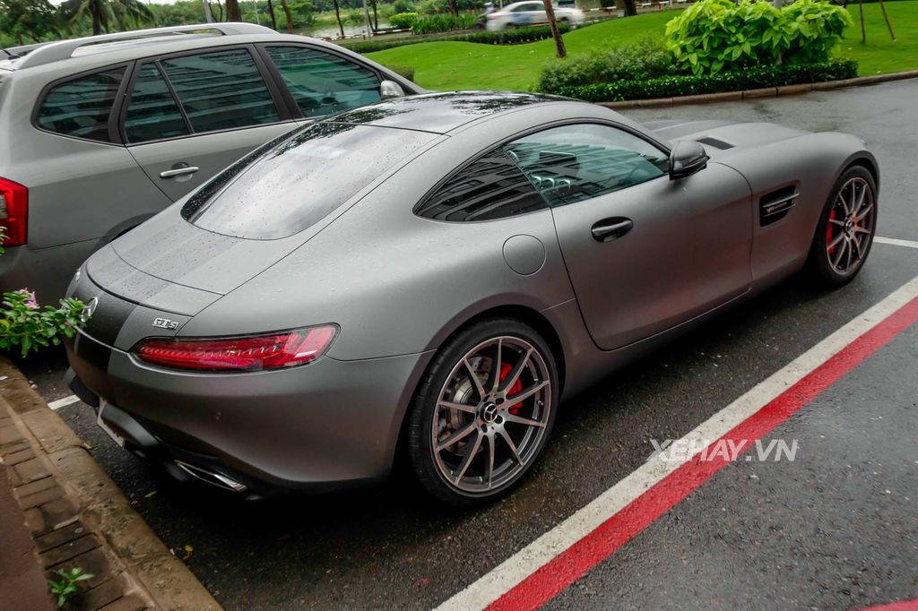 Về tay Cường Đô La, Mercedes-AMG GT S được 
