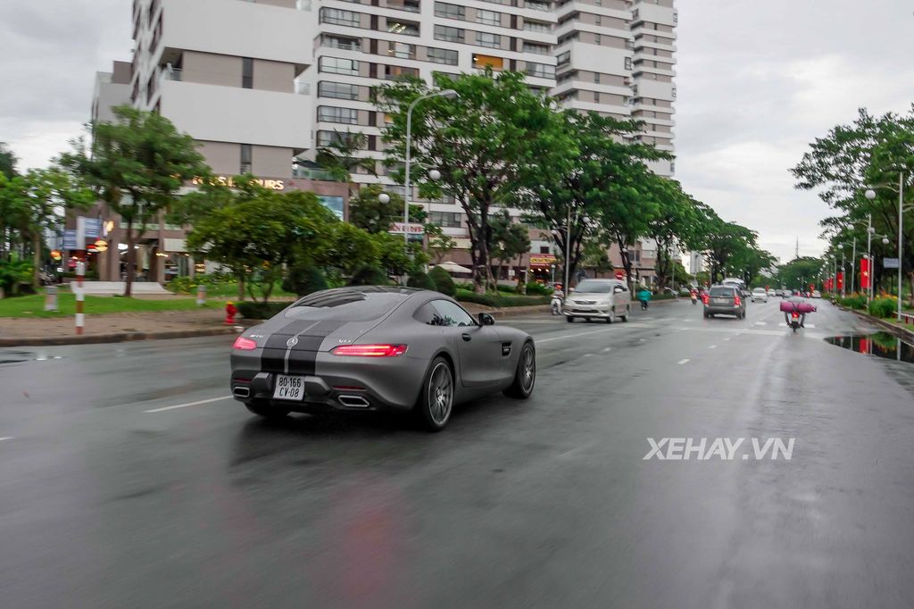 Về tay Cường Đô La, Mercedes-AMG GT S được 