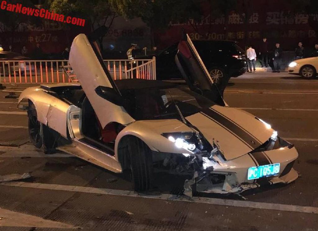Trung Quốc: Lamborghini Murcielago LP640-4 Roadster 