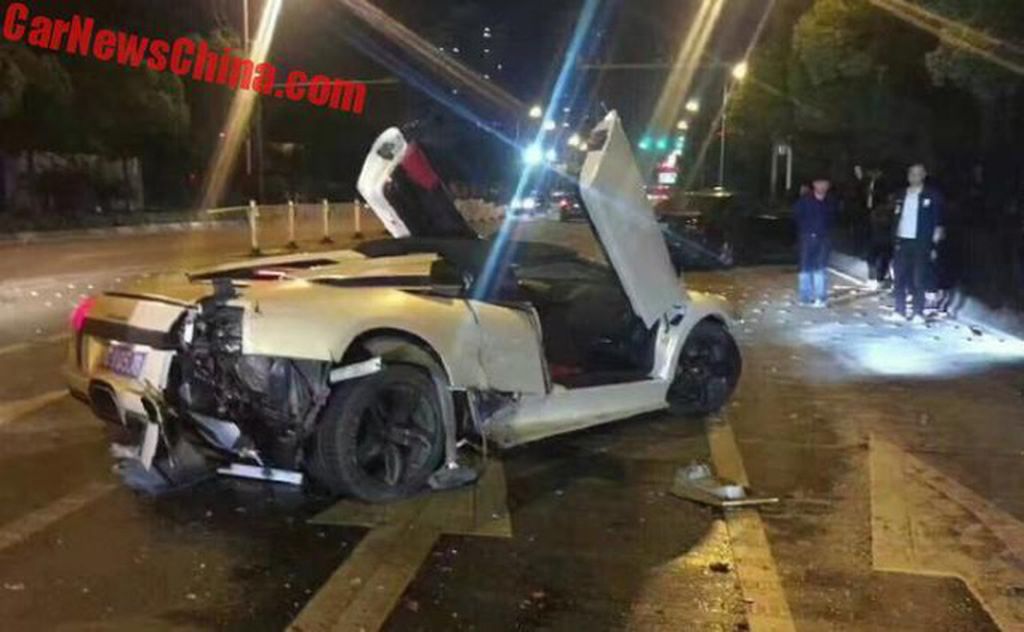Trung Quốc: Lamborghini Murcielago LP640-4 Roadster 