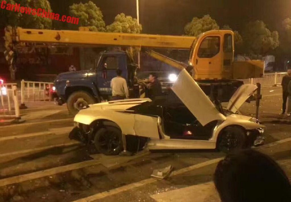 Trung Quốc: Lamborghini Murcielago LP640-4 Roadster 
