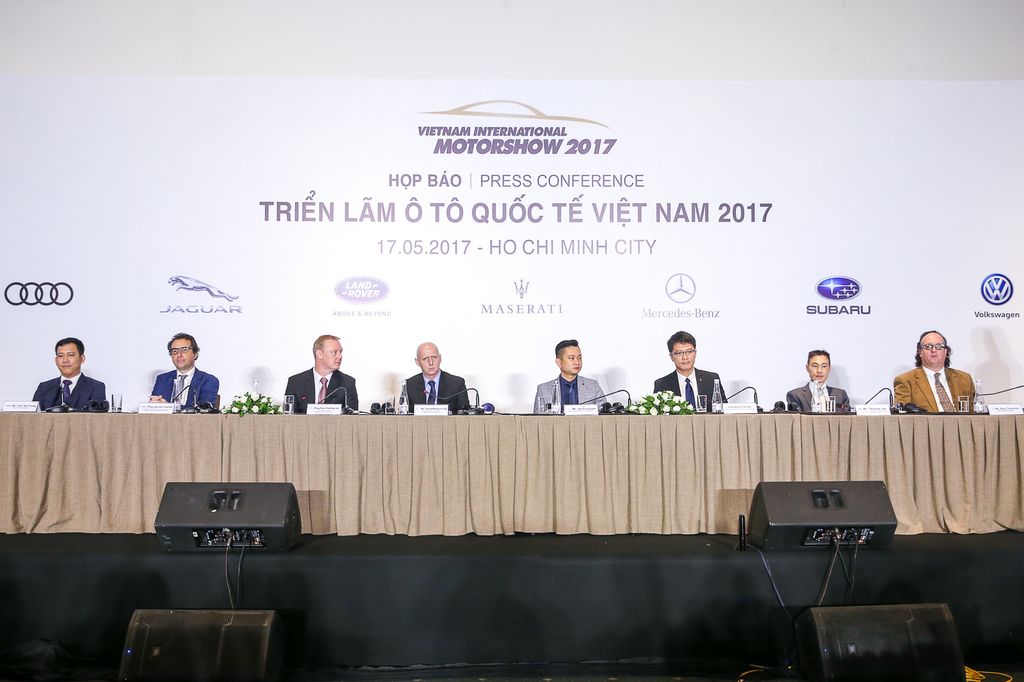 Triển lãm Ô tô quốc tế lớn nhất Việt Nam - VIMS 2017 chính thức khởi động