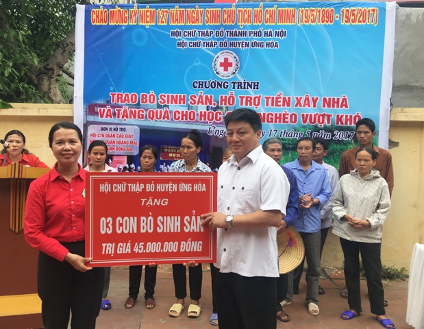 Hội Chữ Thập đỏ TP Hà Nội chung tay hỗ trợ người dân nghèo huyện Ứng Hòa