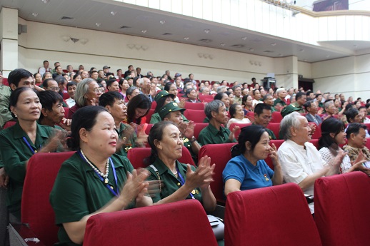334 thanh niên tiền trạm Hà Nội được trao tặng kỷ niệm chương TNXP đợt 1 năm 2017: Vỡ òa niềm vui!