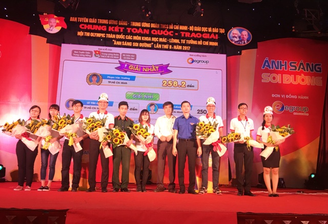 Phạm Văn Trường giành giải Nhất Bảng thi cá nhân “Ánh sáng soi đường” năm 2017